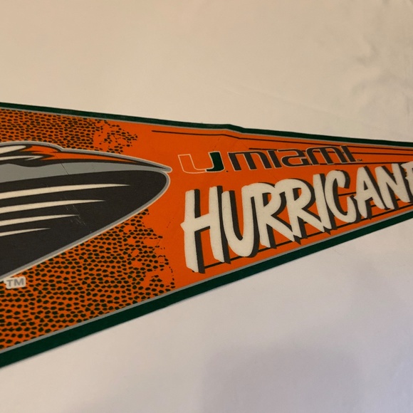 Vintage Wincraft University of Miami UMiami Hurricanes Logo 30" Pennant Flag - Picture 3 of 14